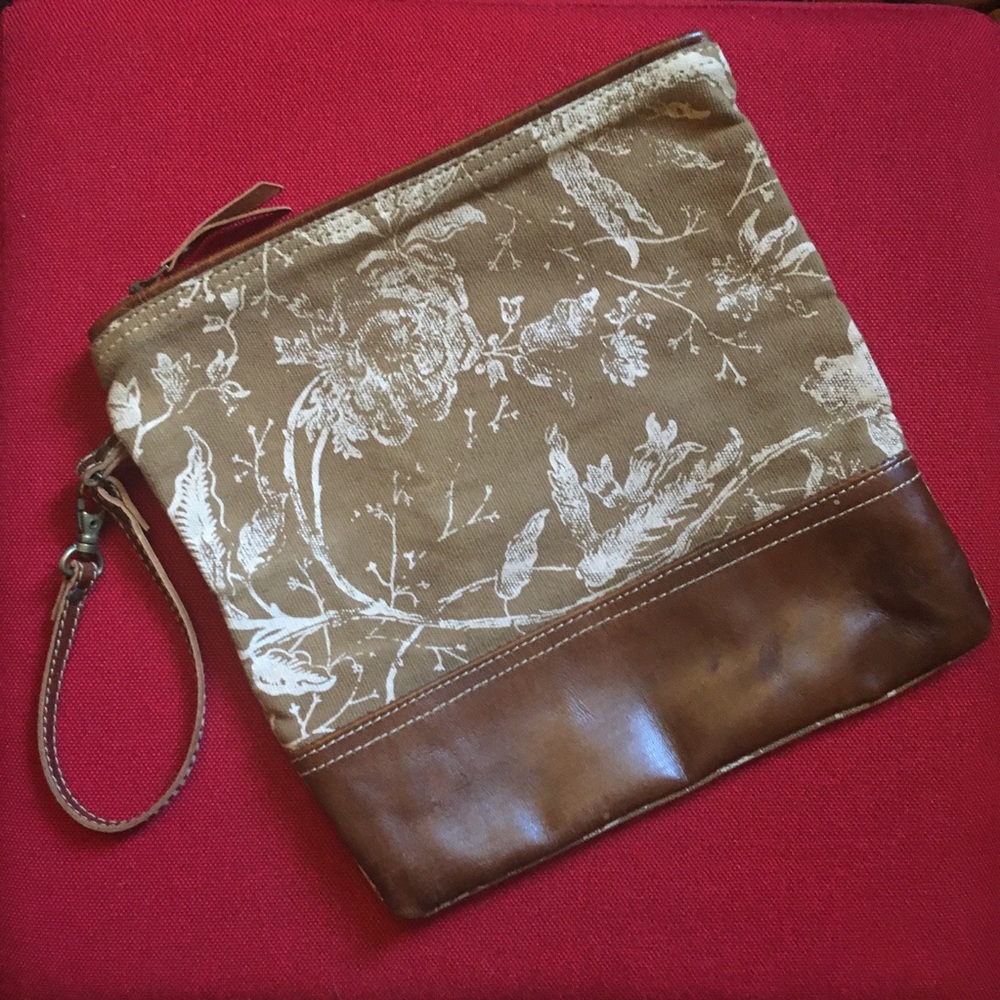 Myra Bag Wristlet Pouch